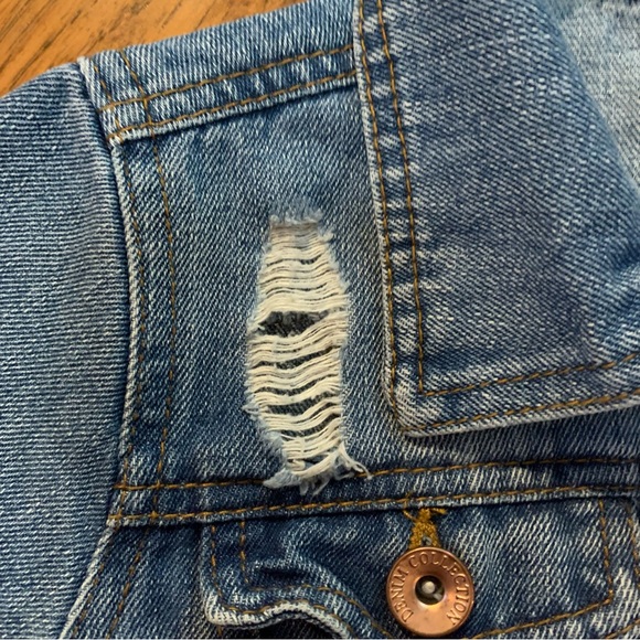 Girls | Distressed | medium wash | Jean Jacket | Sz 10 - Picture 5 of 13